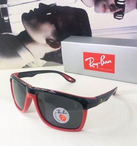 Ray-Ban Sunglasses 762